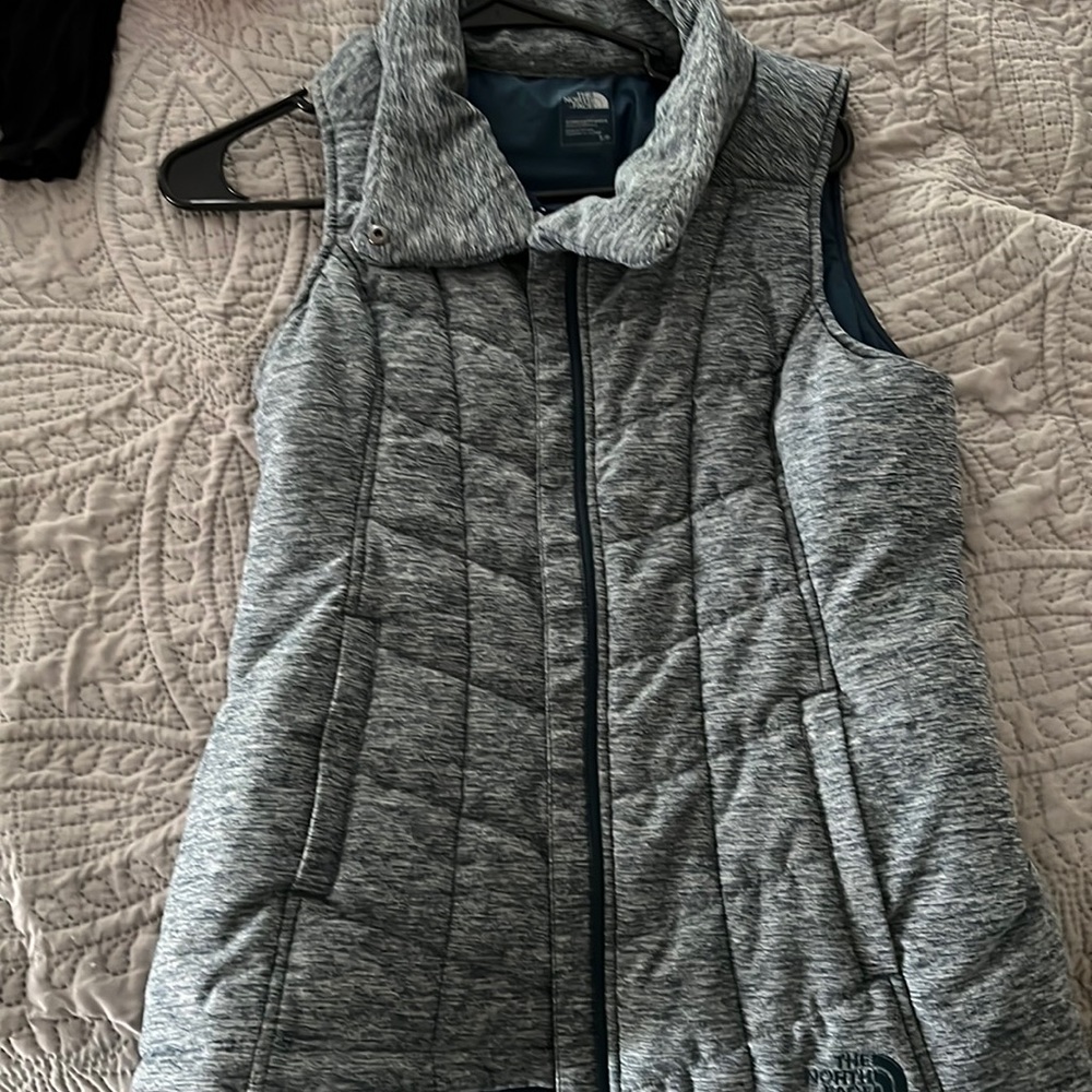North face vest
